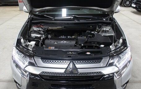 Mitsubishi Outlander III рестайлинг 3, 2021 год, 2 349 000 рублей, 9 фотография