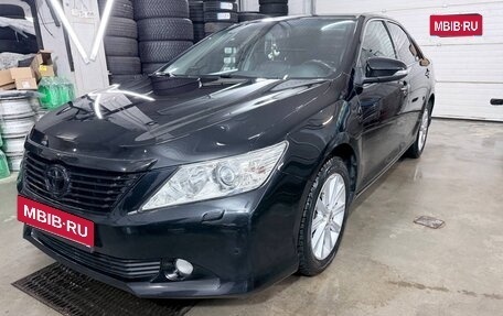 Toyota Camry, 2012 год, 1 650 000 рублей, 5 фотография