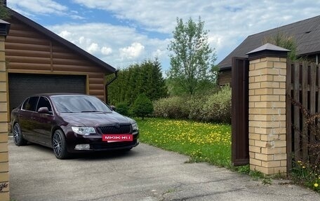 Skoda Superb III рестайлинг, 2009 год, 990 000 рублей, 11 фотография