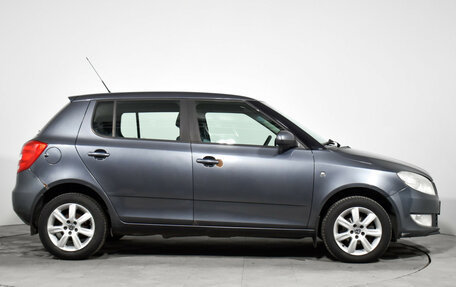 Skoda Fabia II, 2011 год, 420 000 рублей, 4 фотография