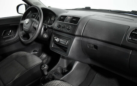 Skoda Fabia II, 2011 год, 420 000 рублей, 11 фотография