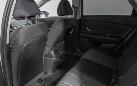 Hyundai Elantra, 2023 год, 2 200 000 рублей, 11 фотография