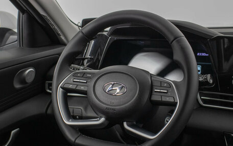 Hyundai Elantra, 2023 год, 2 200 000 рублей, 15 фотография