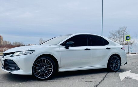 Toyota Camry, 2018 год, 2 600 000 рублей, 6 фотография