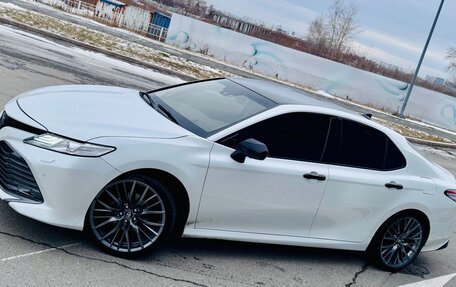 Toyota Camry, 2018 год, 2 600 000 рублей, 7 фотография