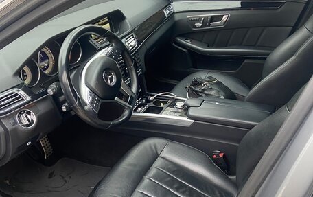 Mercedes-Benz E-Класс, 2013 год, 2 300 000 рублей, 5 фотография