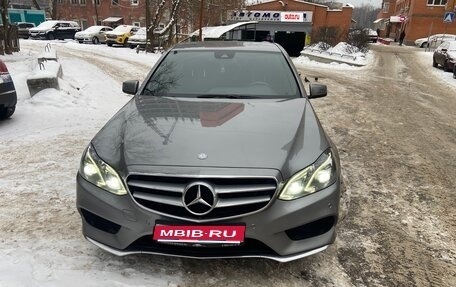 Mercedes-Benz E-Класс, 2013 год, 2 300 000 рублей, 1 фотография