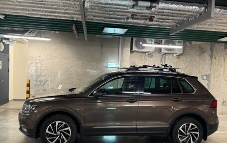 Volkswagen Tiguan II, 2018 год, 2 400 000 рублей, 7 фотография