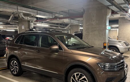 Volkswagen Tiguan II, 2018 год, 2 400 000 рублей, 9 фотография