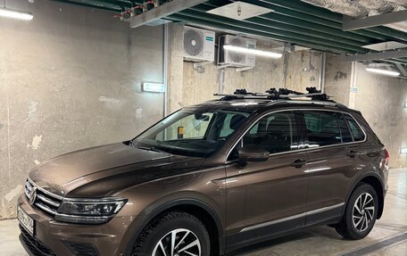 Volkswagen Tiguan II, 2018 год, 2 400 000 рублей, 8 фотография