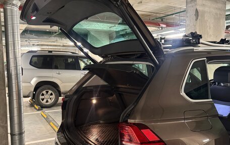 Volkswagen Tiguan II, 2018 год, 2 400 000 рублей, 16 фотография