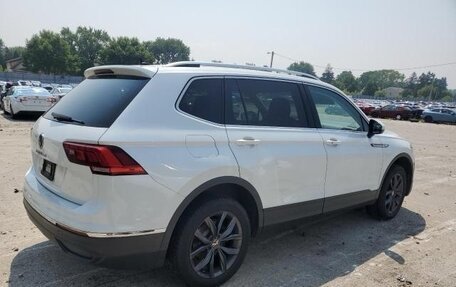 Volkswagen Tiguan II, 2022 год, 2 600 000 рублей, 4 фотография