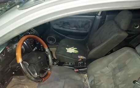 Mitsubishi Carisma I, 1998 год, 150 000 рублей, 4 фотография