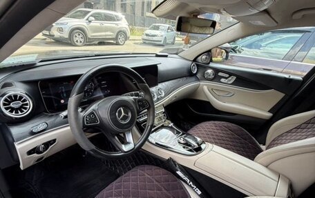 Mercedes-Benz E-Класс, 2017 год, 3 750 000 рублей, 7 фотография