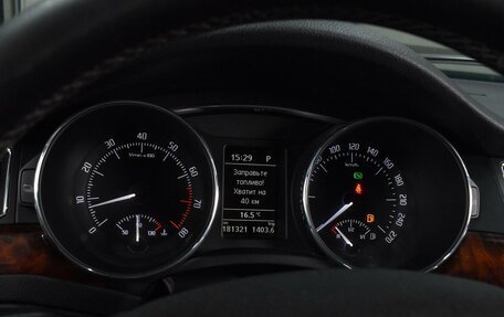 Skoda Superb III рестайлинг, 2010 год, 999 000 рублей, 16 фотография