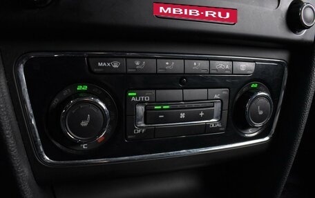 Skoda Superb III рестайлинг, 2010 год, 999 000 рублей, 12 фотография