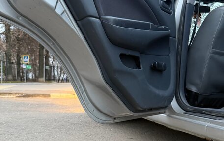 Nissan Almera, 2004 год, 395 000 рублей, 17 фотография