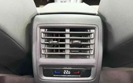 Volkswagen Golf VIII, 2022 год, 1 630 000 рублей, 11 фотография