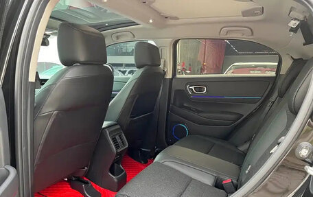 Honda Vezel, 2024 год, 1 690 099 рублей, 9 фотография