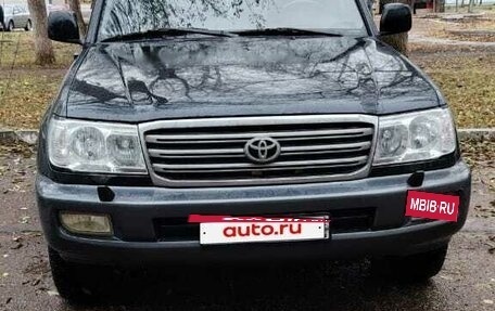 Toyota Land Cruiser 100 рестайлинг 2, 2004 год, 2 000 000 рублей, 2 фотография