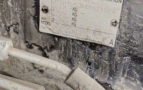 Toyota Land Cruiser 100 рестайлинг 2, 2004 год, 2 000 000 рублей, 9 фотография