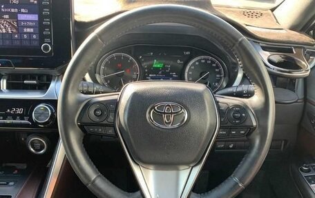 Toyota Harrier, 2020 год, 2 380 000 рублей, 17 фотография