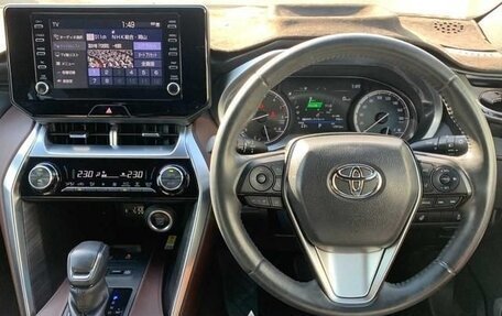 Toyota Harrier, 2020 год, 2 380 000 рублей, 18 фотография