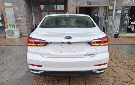 Ford Escort, 2021 год, 1 270 010 рублей, 8 фотография