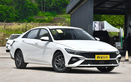 Hyundai Elantra, 2025 год, 1 450 000 рублей, 2 фотография