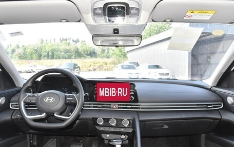 Hyundai Elantra, 2025 год, 1 450 000 рублей, 9 фотография