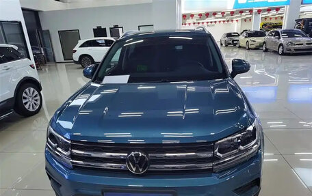 Volkswagen Tharu, 2022 год, 1 680 000 рублей, 2 фотография