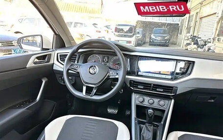 Volkswagen Polo, 2021 год, 1 200 000 рублей, 12 фотография