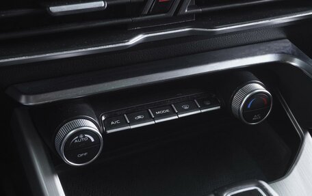 Geely Coolray I, 2021 год, 1 699 000 рублей, 15 фотография