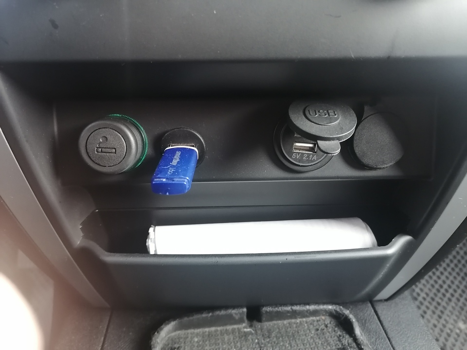 УАЗ Patriot I рестайлинг -3, 2016 год, 900 000 рублей, 22 фотография