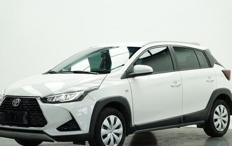 Toyota Yaris XP150 рестайлинг, 2022 год, 920 300 рублей, 1 фотография