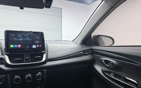 Toyota Yaris XP150 рестайлинг, 2021 год, 1 050 300 рублей, 12 фотография