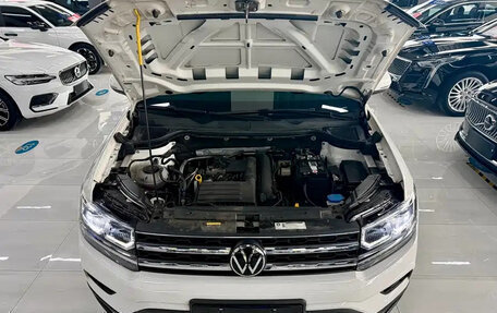 Volkswagen Tharu, 2022 год, 1 975 213 рублей, 8 фотография