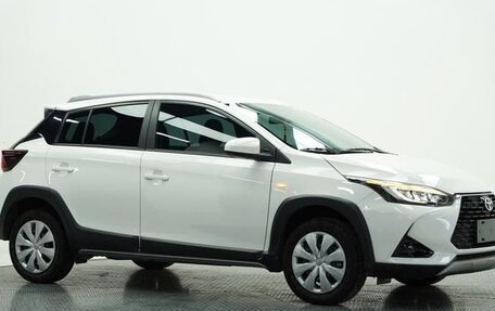 Toyota Yaris XP150 рестайлинг, 2022 год, 920 300 рублей, 2 фотография