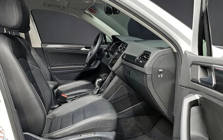 Volkswagen Tiguan II, 2022 год, 2 580 500 рублей, 6 фотография