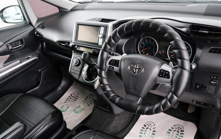 Toyota Wish II, 2011 год, 1 429 000 рублей, 7 фотография
