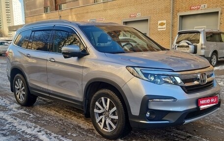 Honda Pilot III рестайлинг, 2019 год, 5 100 000 рублей, 8 фотография
