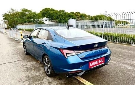 Hyundai Elantra, 2021 год, 1 250 010 рублей, 10 фотография