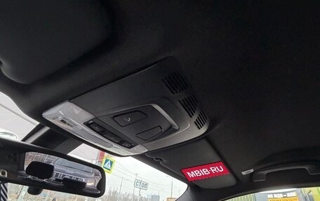 BMW 3 серия, 2018 год, 3 350 000 рублей, 14 фотография