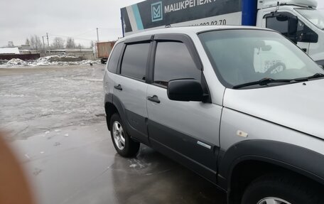 Chevrolet Niva I рестайлинг, 2013 год, 610 000 рублей, 7 фотография