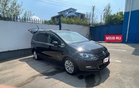 Volkswagen Sharan II, 2013 год, 1 250 000 рублей, 2 фотография