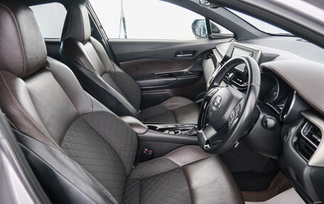 Toyota C-HR I рестайлинг, 2017 год, 1 769 000 рублей, 6 фотография