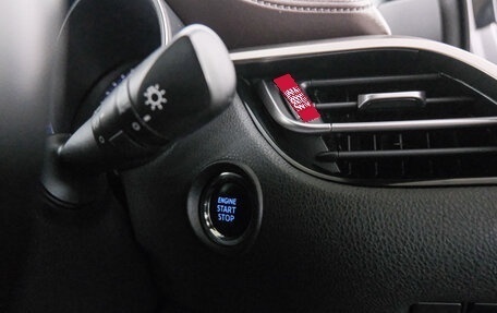 Toyota C-HR I рестайлинг, 2017 год, 1 769 000 рублей, 15 фотография