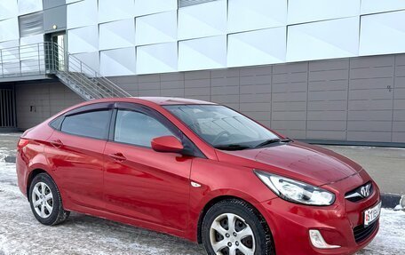 Hyundai Solaris II рестайлинг, 2011 год, 700 000 рублей, 7 фотография