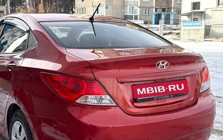 Hyundai Solaris II рестайлинг, 2011 год, 700 000 рублей, 4 фотография