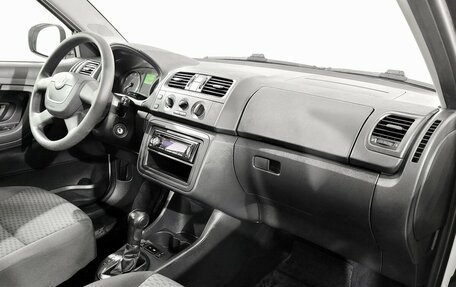 Skoda Fabia II, 2013 год, 850 000 рублей, 11 фотография